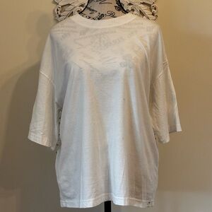 TenTree Women’s Oversized T-shirt in White - Small